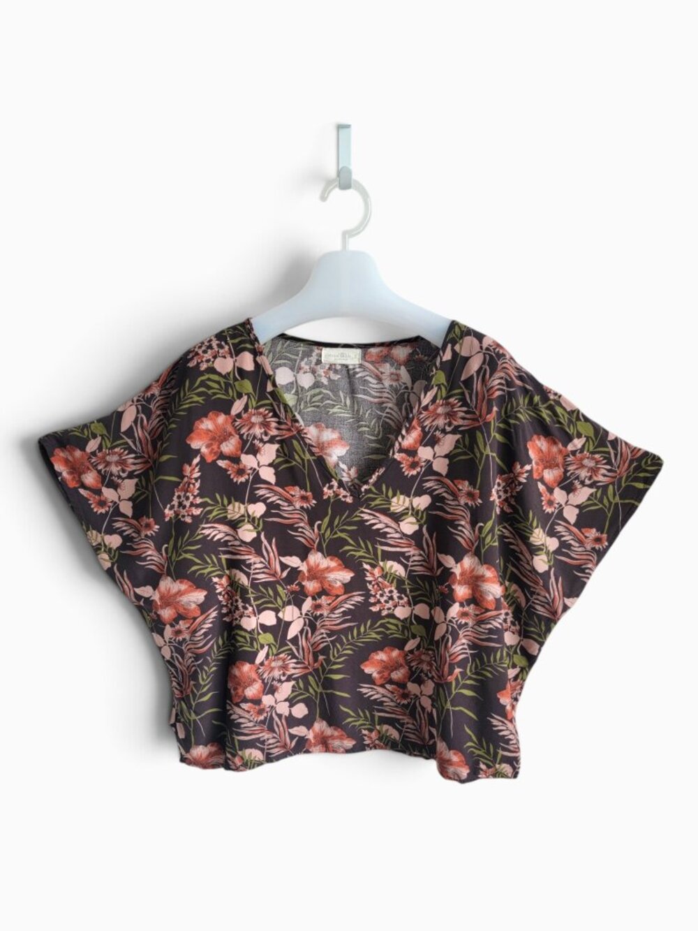 Natural Life Floral V Neck Blouse S Dark Brown Boho Cottagecore Dolman Tropical